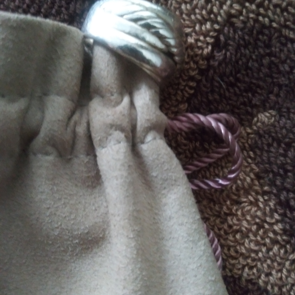 David Yurman Ring - Picture 3 of 4